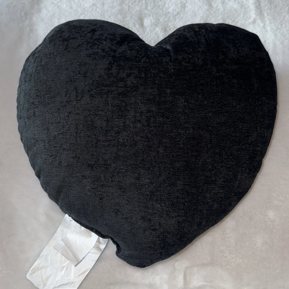 Halloween sequin skeleton heart pillow